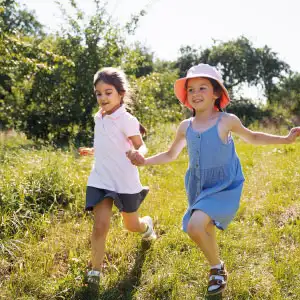 Disfruta de la naturaleza en familia en nuestro hotel Finca del Sacramento